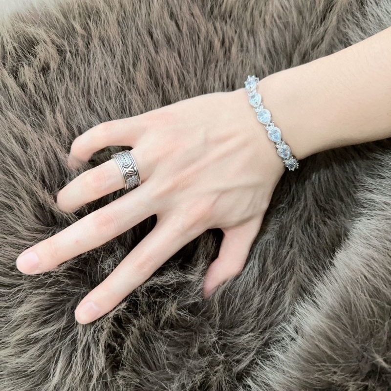 T*f*ny bracelets